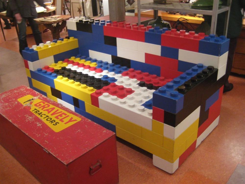 Chiếc ghế sofa bằng Lego