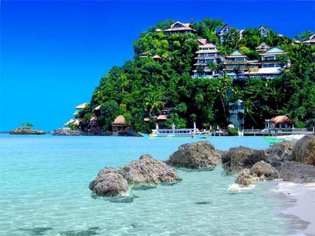 Phuket, đảo du lịch nổi tiếng ở Thái Lan.
