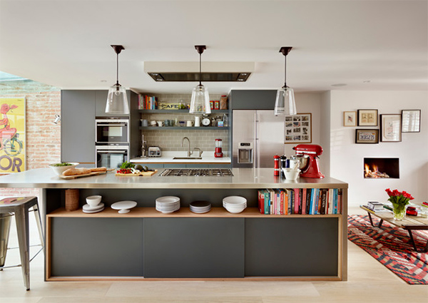  không gian bếp được thiết kế với bức tường gạch