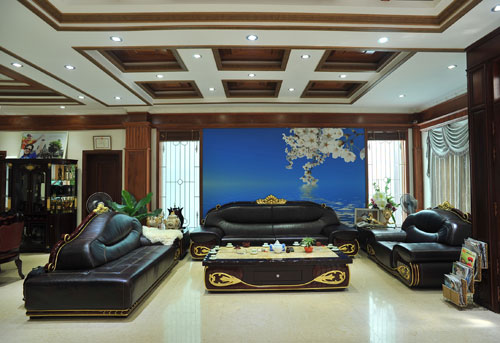 căn phòng khách lớn trong nhà ca sĩ Trang Nhung