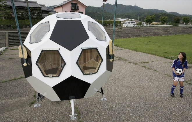 Ngôi nhà hình quả bóng ở Nhật Bản