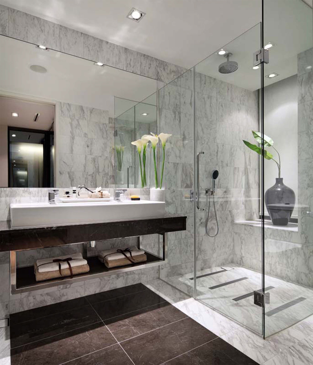 Phòng tắm hiện đại và tiện nghi với nội thất sang trọng