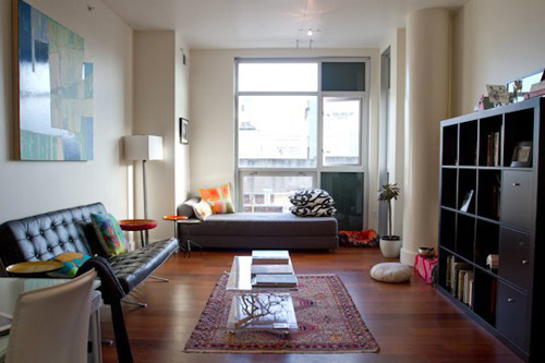 Nội thất trong căn hộ được lựa chọn đơn giản và hiện đại