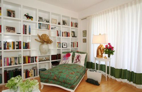 Phòng đọc mini với thiết kế không gian mở, kết nối với phòng khách