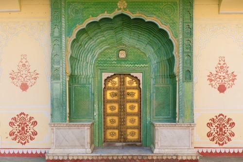 Một trong những thiết kế nguy nga cho cánh cửa tại Rajasthan, Ấn Độ