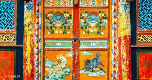 Sự cổ xưa ẩn trong những cánh cửa tại tỉnh Sechuan, Trung Quốc