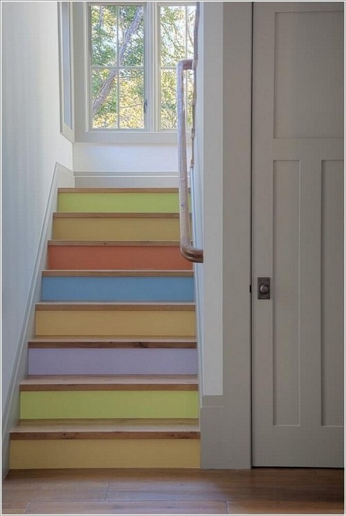 Cầu thang trở nên bắt mắt và màu sắc hơn
