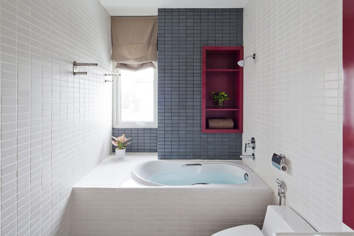 Phòng tắm thiết kế nhằm khắc phục những điểm không hoàn hảo của không gian