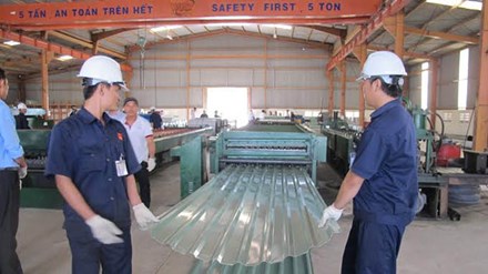 Hiện tại, ngành sản xuất tôn thép trong nước đang đối mặt với hàng tôn giá  rẻ nhập khẩu ồ ạt từ Trung Quốc.