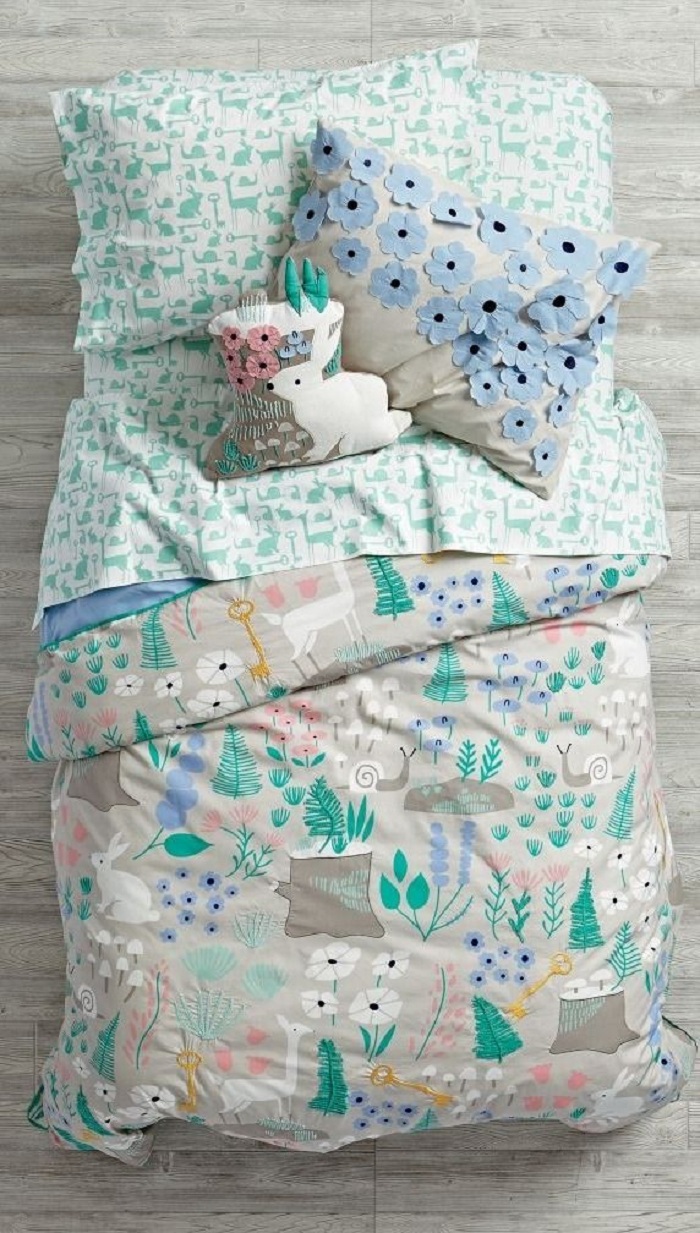 thiết kế giường đẹp cho bé gái