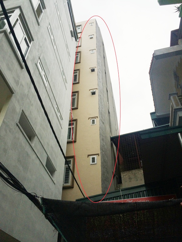 Chung cư mini số 43, nghách 35/69 Khương Hạ cũng được xây vượt lên 9 tầng.