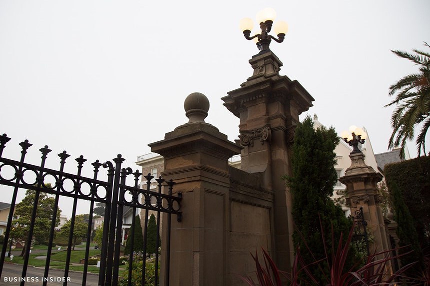 phố nhà giàu Presidio Terrace 