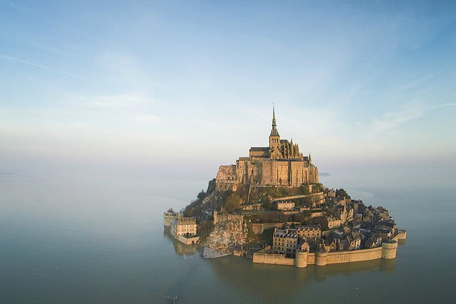  tu viện Benedictine / Mont Saint-Michel (Normandy, Pháp)