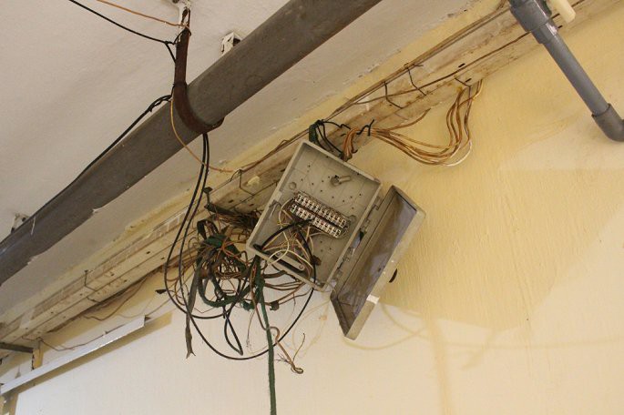 Hệ thống dây điện không đảm bảo an toàn