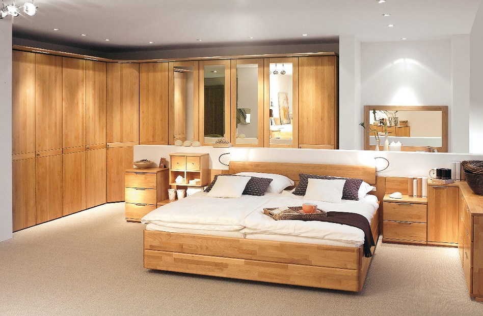 Phòng ngủ sử dụng nội thất gỗ 