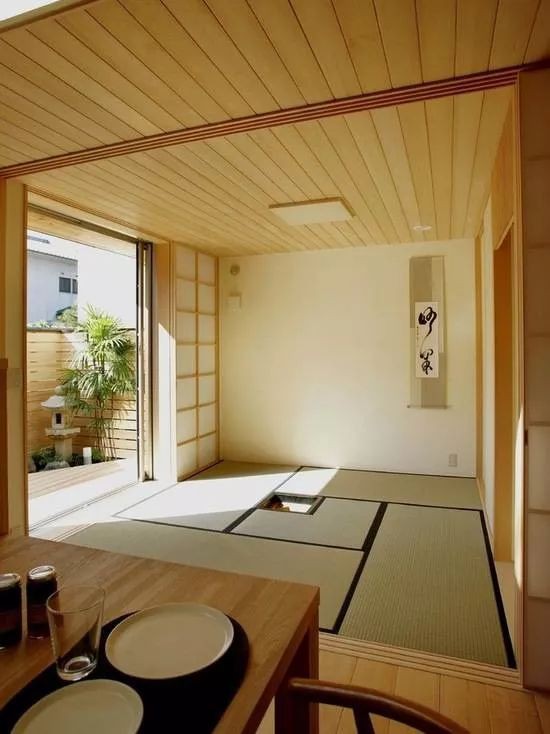 căn phòng phủ kín chiếu tatami