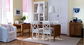 an4 Tinh tế với bàn ăn màu trắng sẽ làm không gian tinh tế và đẹp mắt hơn