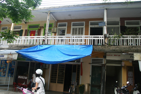 Tầng 2 ở tập thể Nguyễn Trường Tộ là nơi gia đình Trịnh Công Sơn đã sinh sống hơn 10 năm