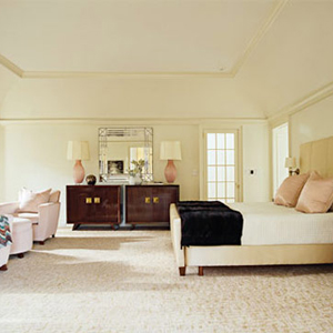 Chiếc giường nhồi đệm đầy ấn tượng đươch thiết kế bởi Sally Markham.
Tailored but Romantic
