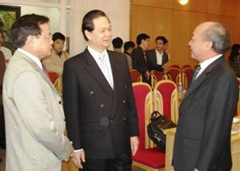 Thủ tướng Nguyễn Tấn Dũng làm việc với lãnh đạo Hà Nội. Ảnh: Website Chính Phủ.