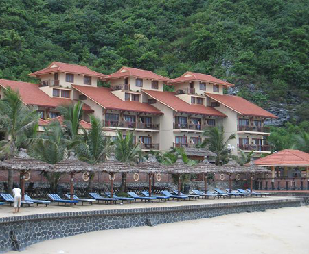 Cát Bà Resort trên đảo Cát Bà, Hải Phòng. (Ảnh: Duy Khánh)