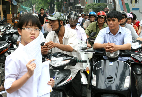 Hà Nội ùn tắc