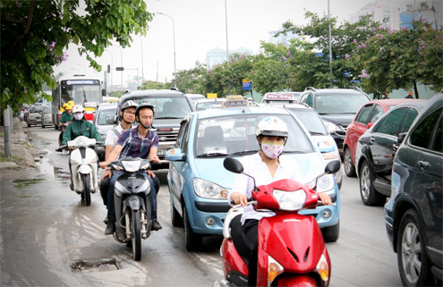 Hà Nội ùn tắc