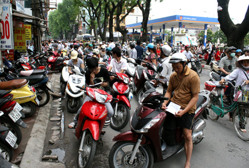 Hà Nội ùn tắc