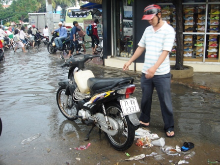 TP HCM mưa ngập