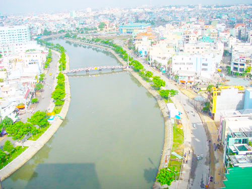 Cầu kênh Nhiêu Lộc