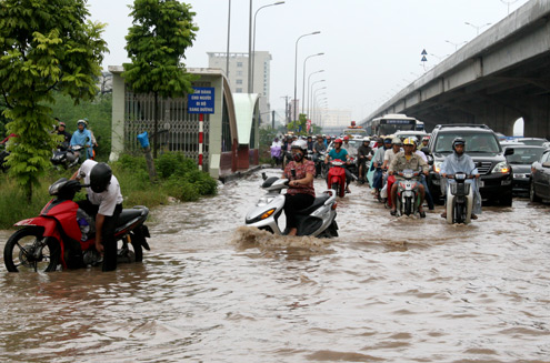 Hà Nội mưa ngập