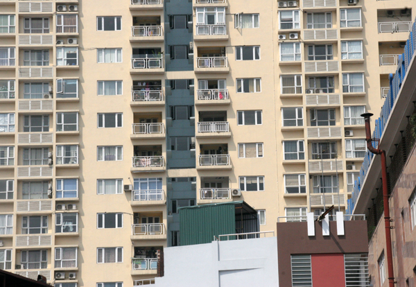 Theo ước tính của Colliers Việt Nam, trong năm 2012 sẽ có khoảng 21.000 căn hộ được tung ra thị  trường.
