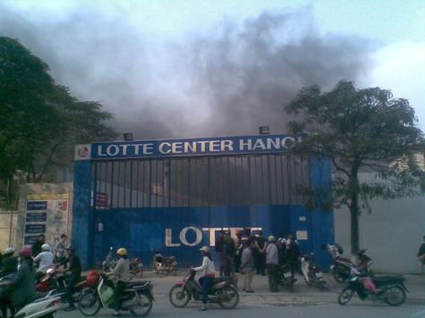 cháy tòa nhà Lotte