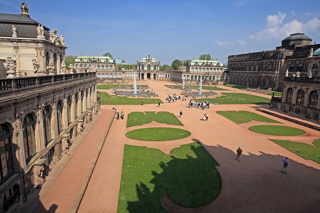 cung điện Zwinger