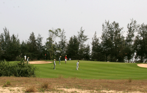 Yêu cầu kiểm tra sân golf Tân Sơn Nhất