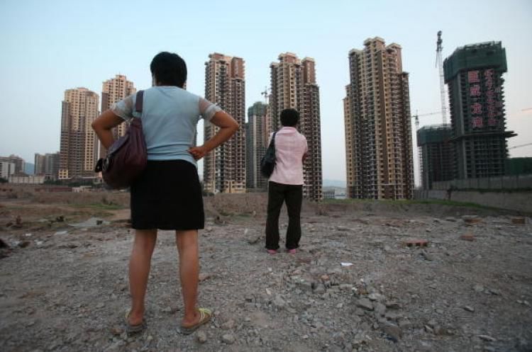 Cung bất động sản Trung Quốc thừa