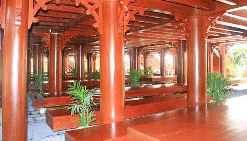 Biệt thự tiền tỷ bằng gỗ của đại gia Việt