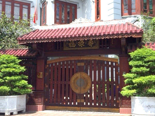 Những cánh cổng độc đáo của biệt thự tại Hà Nội