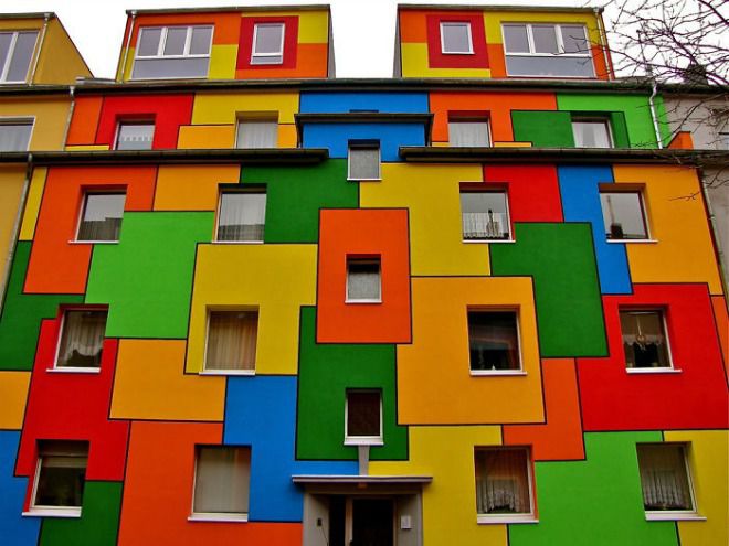 Tòa nhà với những sắc màu rực rỡ này được xây dựng ở nước Đức.