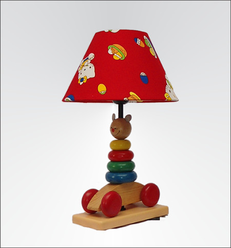 Phụ huynh cũng nên chọn loại đèn ngủ dễ sử dụng và an toàn với trẻ nhỏ.