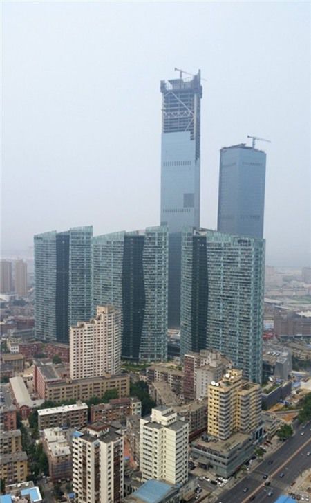 Tháp Eton Place Dalian Tower 1 là một trong năm cao ốc thuộc  dự án Eton Place Dalian.