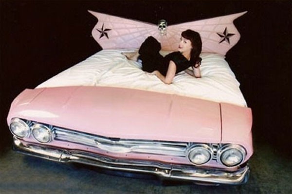Những chủ nhân yêu thích siêu xe thì đây là một chiếc giường hết sức lý tưởng.