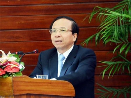 Ông Võ Duy Khương, Phó Chủ tịch UBND TP. Đà Nẵng trả lời chất vấn.