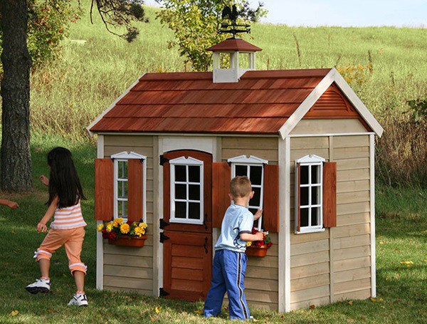 "Nhà có nhiều cửa sổ" tăng khả năng quan sát cho trẻ.