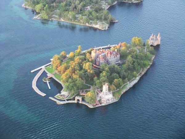 Lâu đài Boldt trên đảo