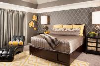 Phòng ngủ sang trọng, thanh lịch với gam màu xám và vàng