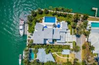 Vẻ đẹp ngoạn mục của ngôi nhà ven biển trị giá 8,5 triệu USD ở Miami