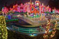 Sắc màu Noel rực rỡ ở Disneyland