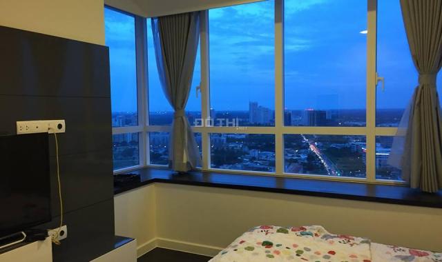 Cho thuê căn hộ Sunrise City 2 phòng ngủ - 99m2 view hồ bơi giá rẻ 20 triệu/ tháng
