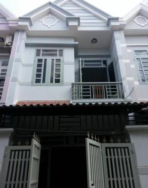 Kẹt tiền cần bán gấp nhà mới xây 1 trệt 1 lầu gần chợ Vĩnh Lộc, Bình Chánh, LH: 0909 935 354
